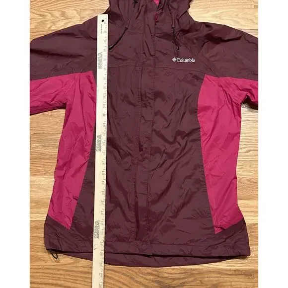 Women’s Columbia Medium Omni-Tech Maroon Pink Nylon Hooded Jacket Lightweight - Picture 3 of 6